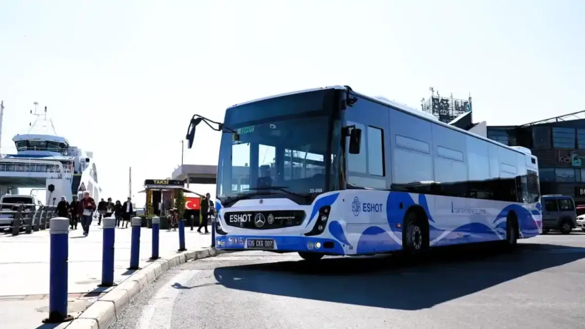 Zafer Bayramı’nda İzmir'de ulaşım yüzde 50 indirimli