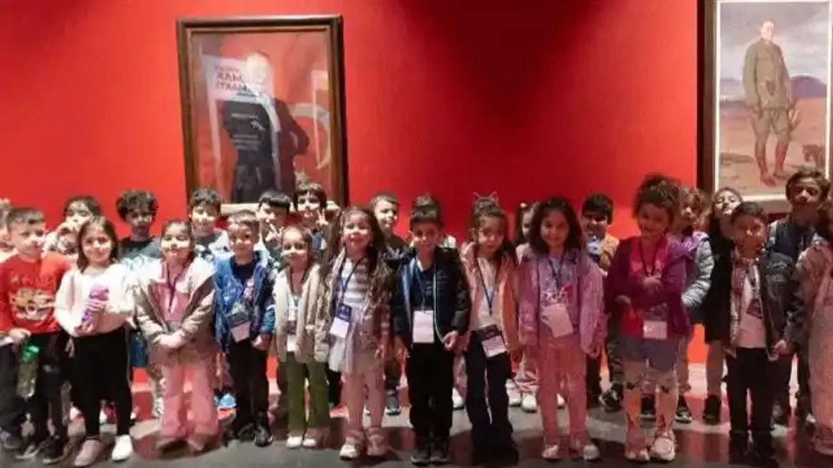 İzmir'de sevginin en saf hali sergiye dönüştü