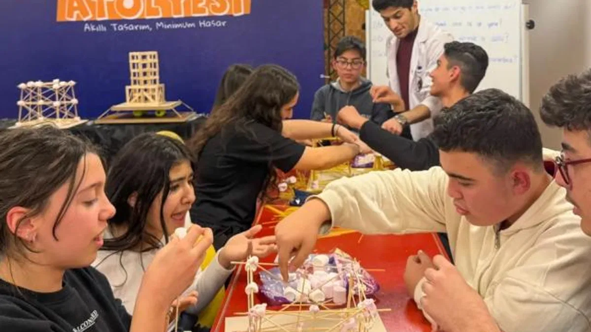 İstanbul Maltepe'de dayanıklı bina modelleri inşa ettiler