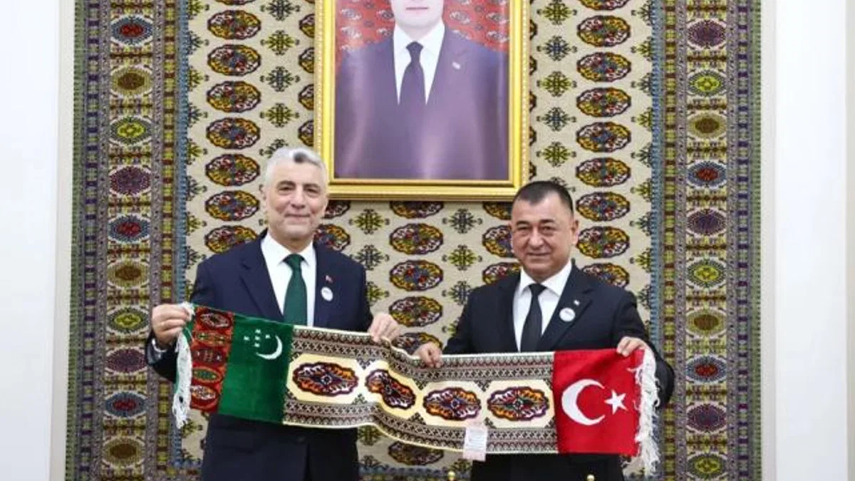 Türkiye ve Türkmenistan ticari ilişkileri geliştiriyor... Hedef 5 milyar dolar