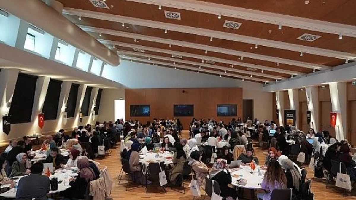Lise Medeniyet Akademisi Fikirlerin Gücü İle Yarını İnşa Ediyor