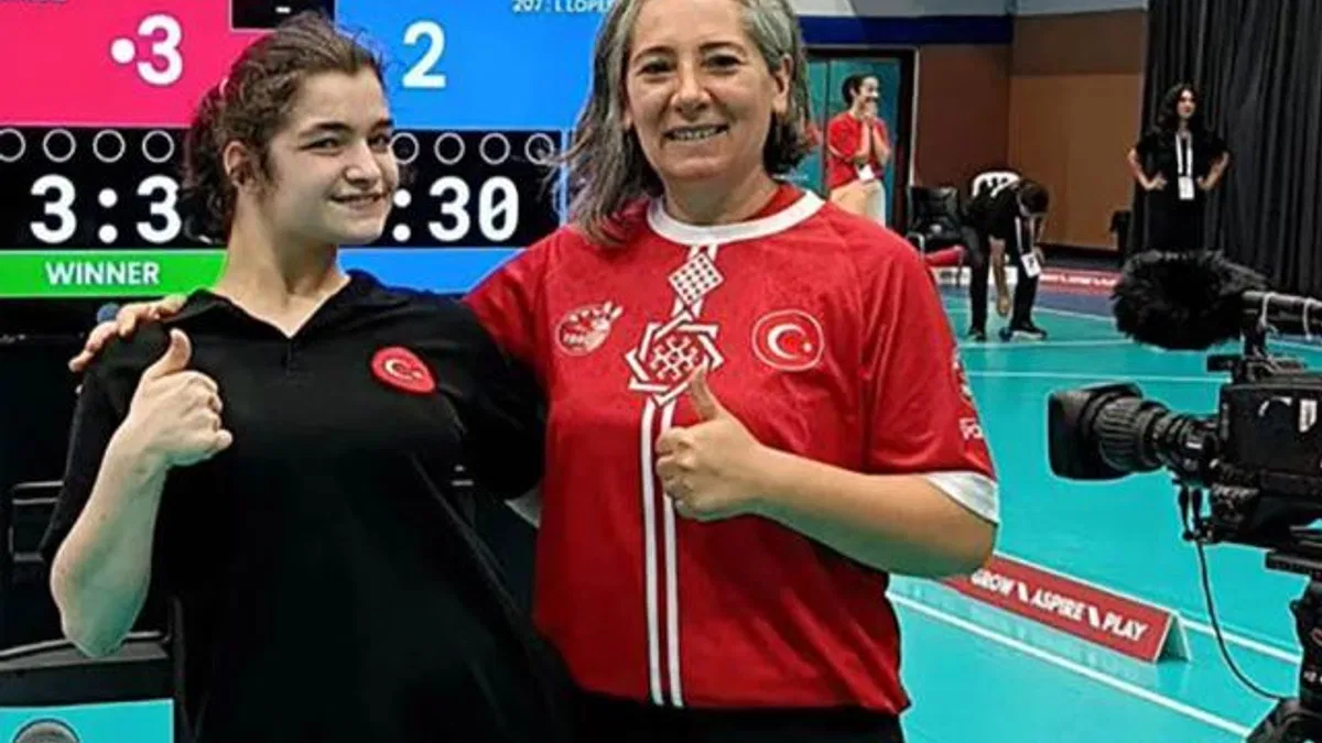 Avrupa’da Türk Bayrağı’nı dalgalandıran Sakaryalı Hüdanur’a anlamlı destek