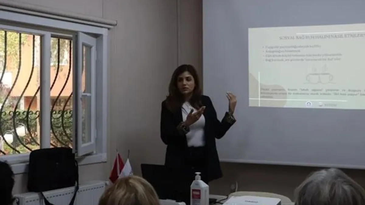 İstanbul Maltepe'de ‘Birlikte Güzel Yaş Almak’ semineri