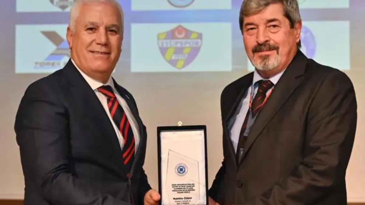 Başkan Bozbey'e 'Spora katkı sağlayan başkan' ödülü