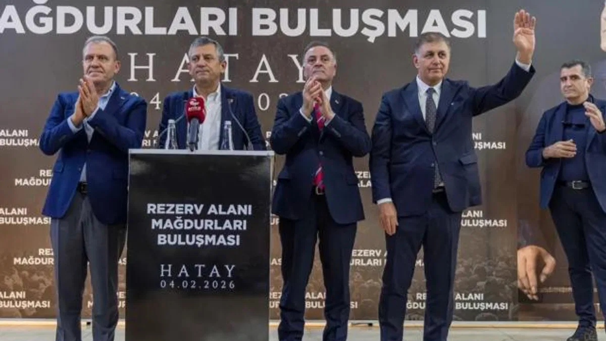 CHP'li başkanlar Hatay’da depremzedelerle buluştu