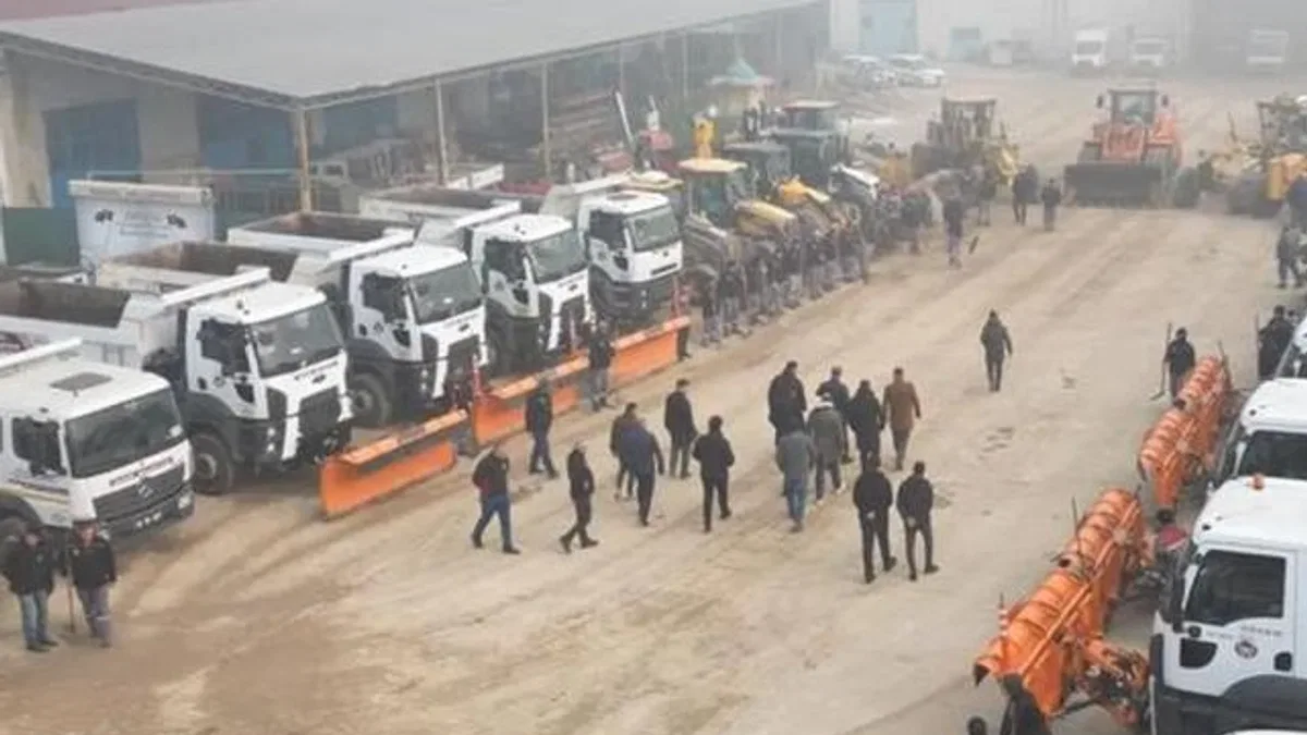 Bursa İnegöl Belediyesi kar yağışına hazır