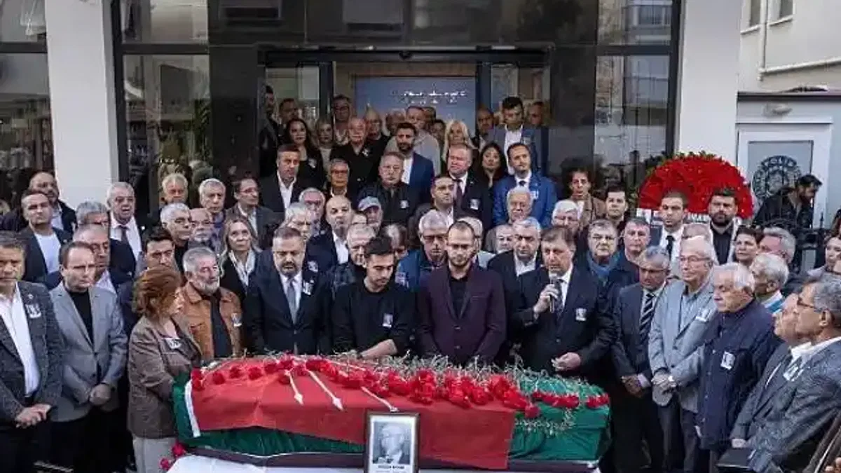 Selçuk Ayhan son yolculuğuna uğurlandı