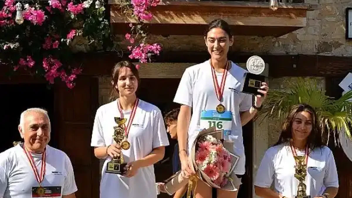 Kuşadası'nda Gençler, 5'inci Kez Geleceğe Koştu