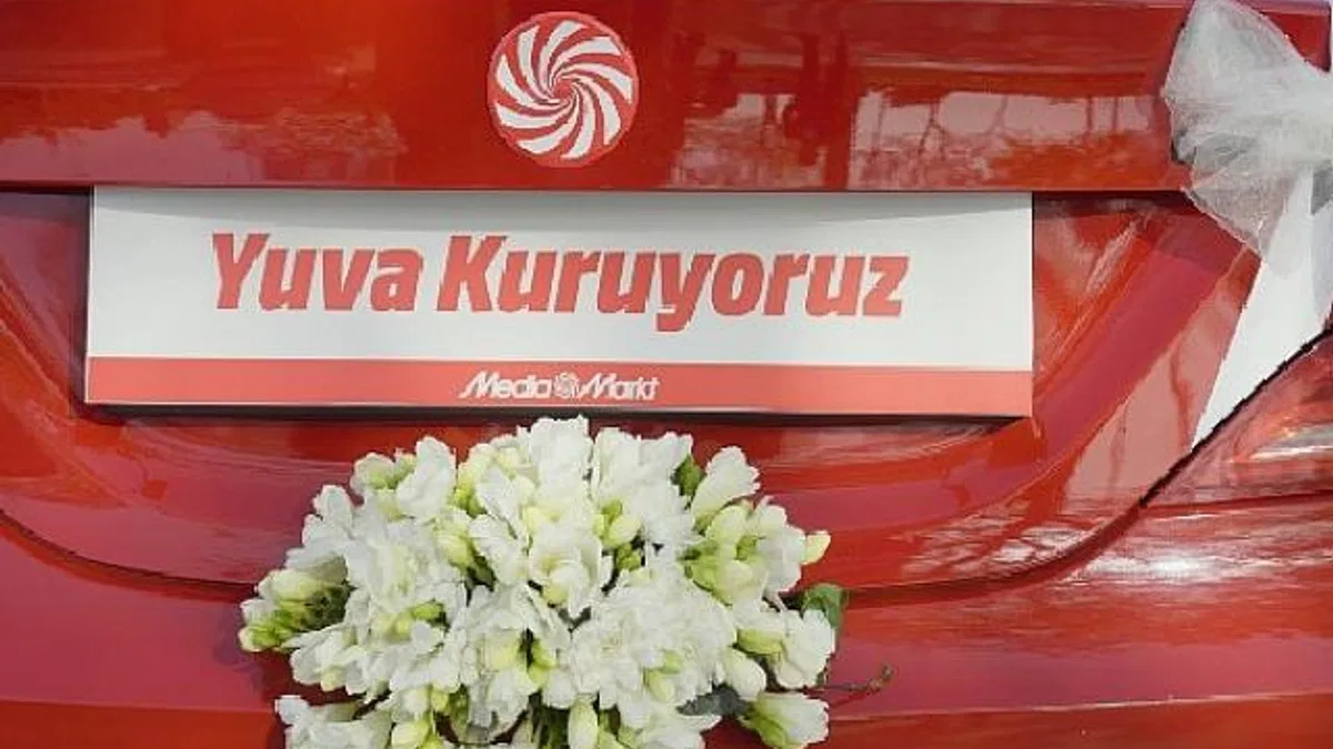 MediaMarkt Türkiye'nin 'Gelin' Arabası büyük ilgi gördü!