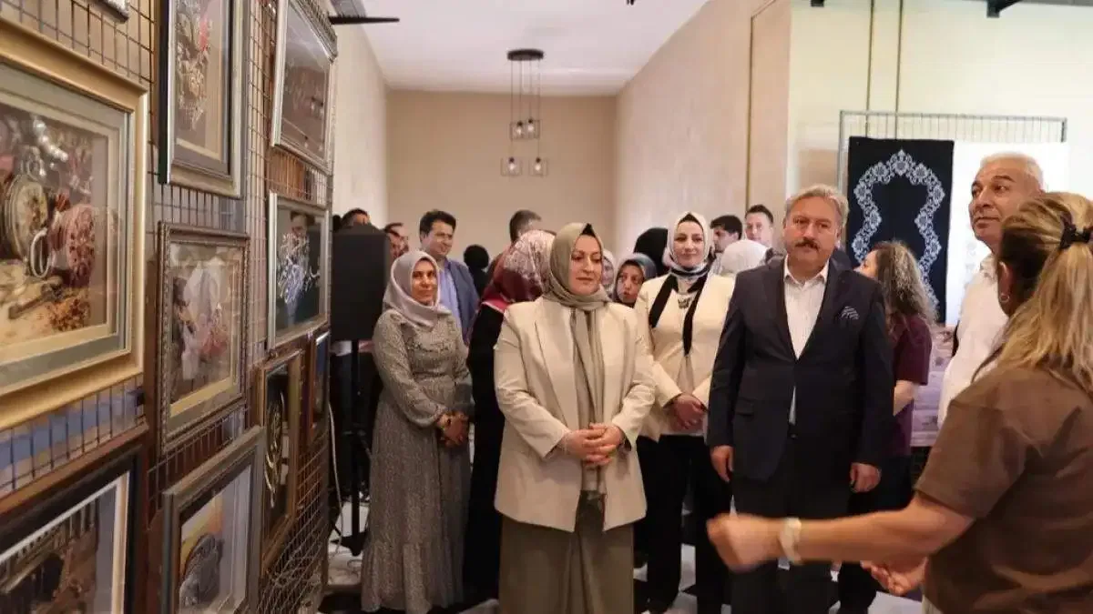 Kayseri Melikgazi'de bir yıllık emek görücüye çıktı
