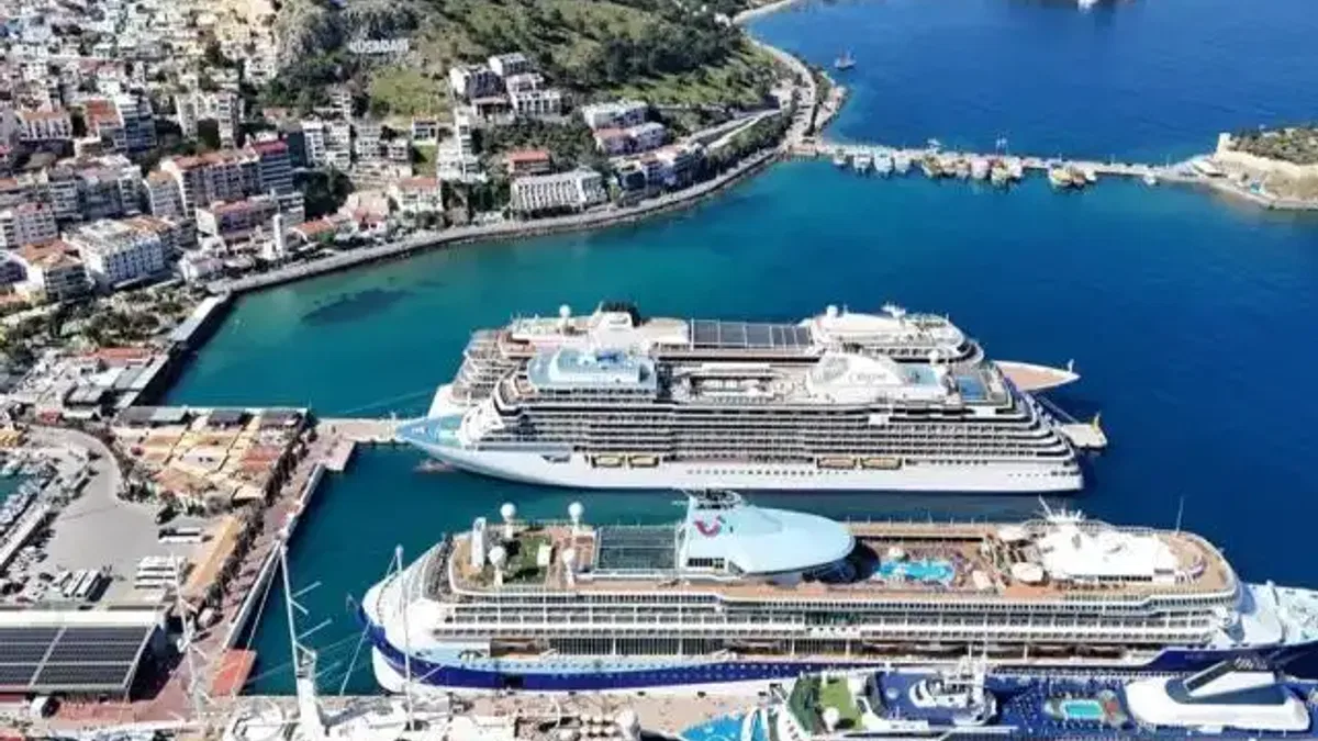 Kuşadası kruvaziyer sezonunu lider kapattı