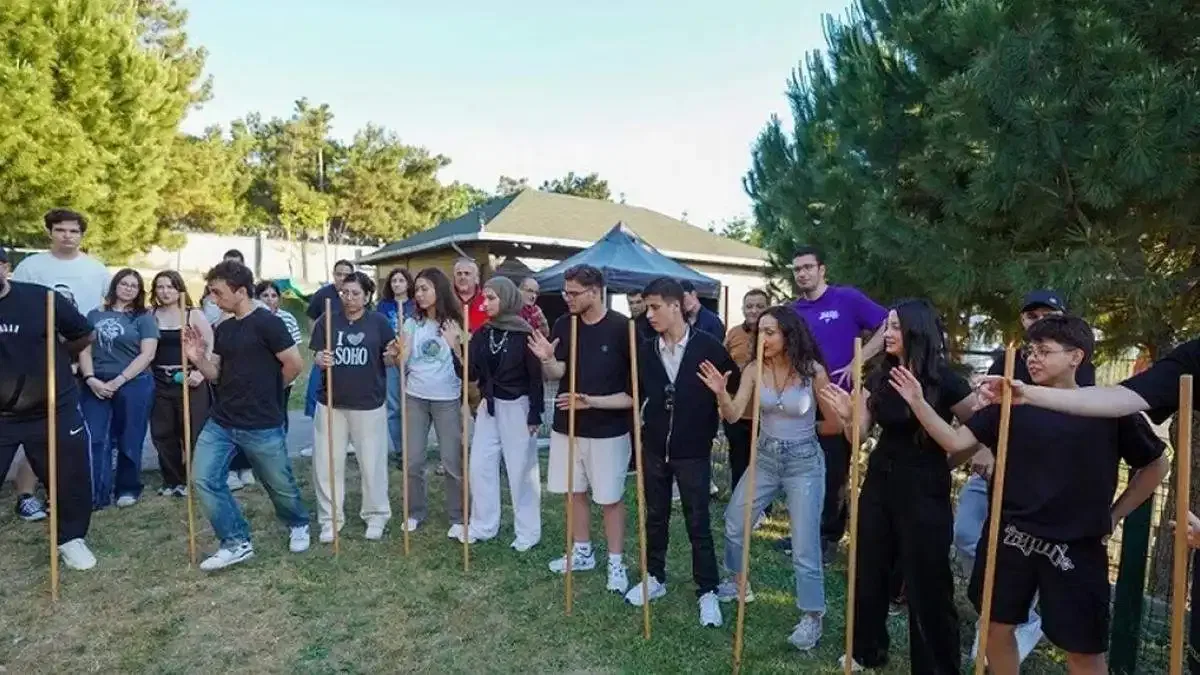 İstanbul Beylikdüzü'nde gençlere YKS öncesi kamp morali