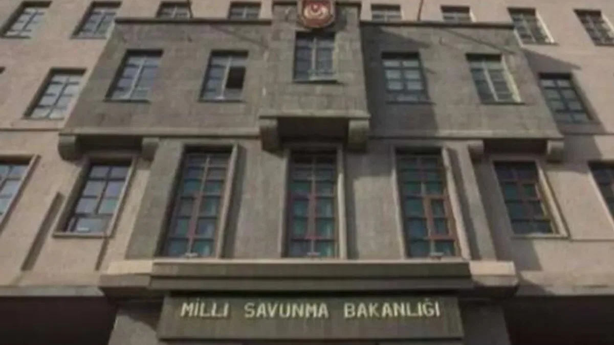Muvazzaf subay alımı başvuruları 2 Kasım’a uzatıldı