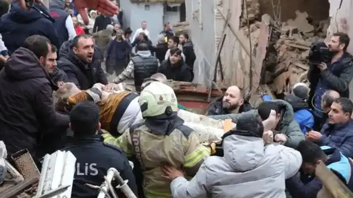 Fatih’te son durum: 1 Ölü, 10 yaralı!