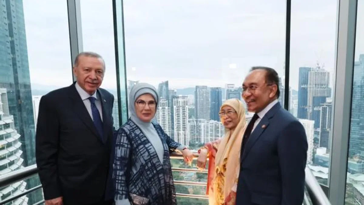 Cumhurbaşkanı Erdoğan'dan ikiz kulelere ziyaret