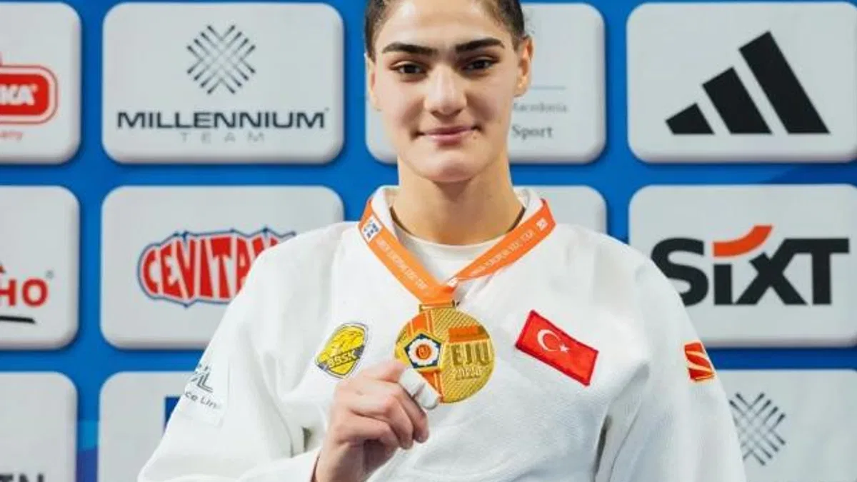 Judocu Sinem Oruç’tan Üsküp’te altın madalya