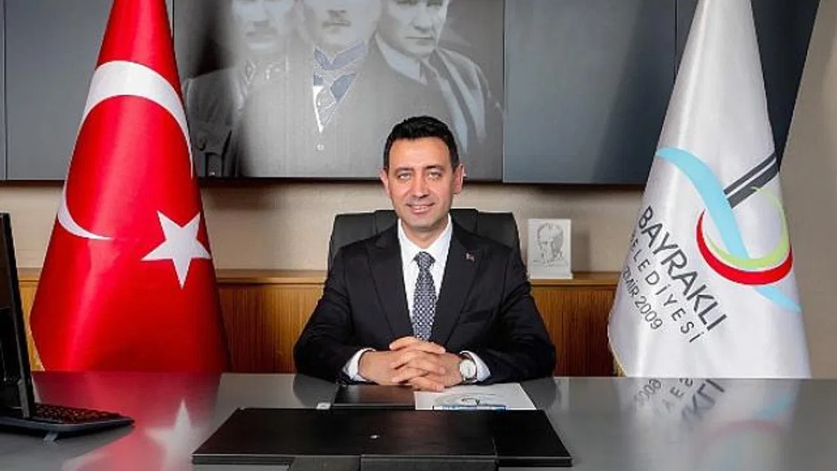 Başkan Önal'dan yeni yıl mesajı: "Bayraklı'yı daha ileriye taşıyacağız"