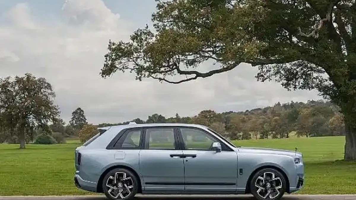 Rolls-Royce, eşsiz Cullinan Daisy'yi tanıtıyor