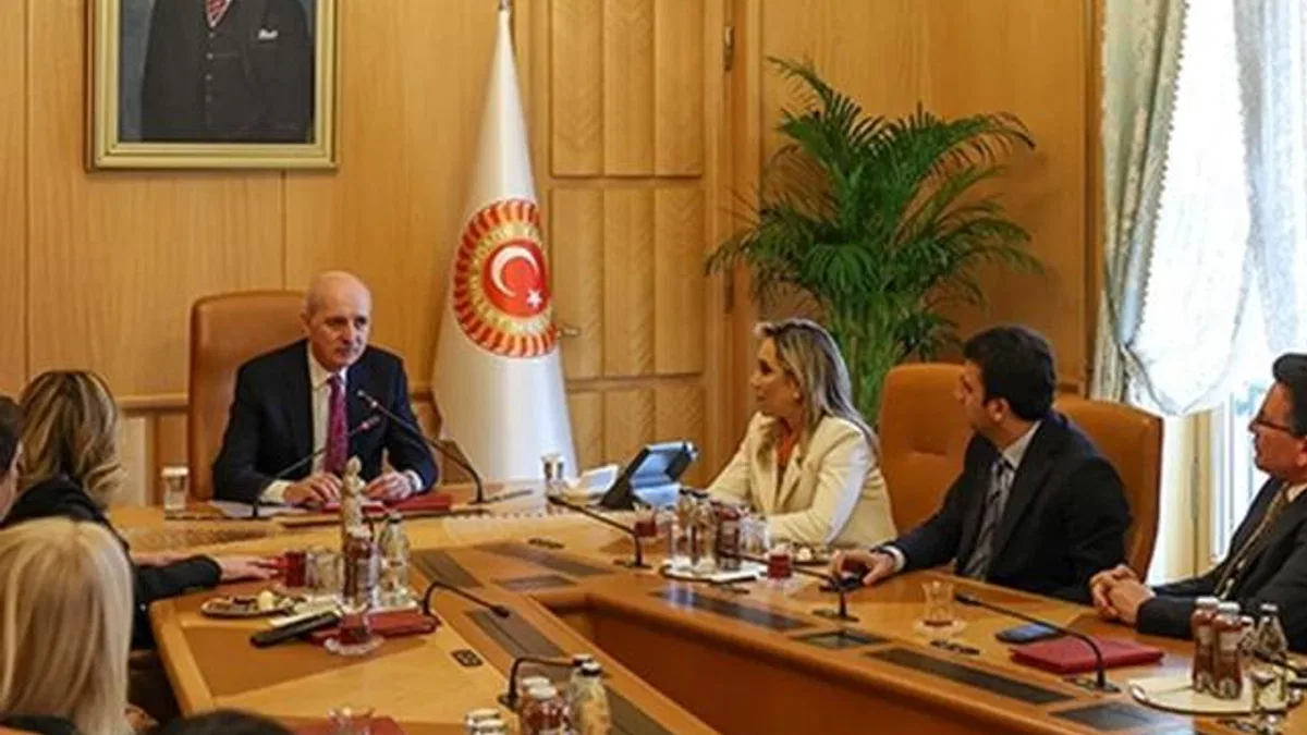 TBMM Başkanı Kurtulmuş Antalyalıları kabul etti
