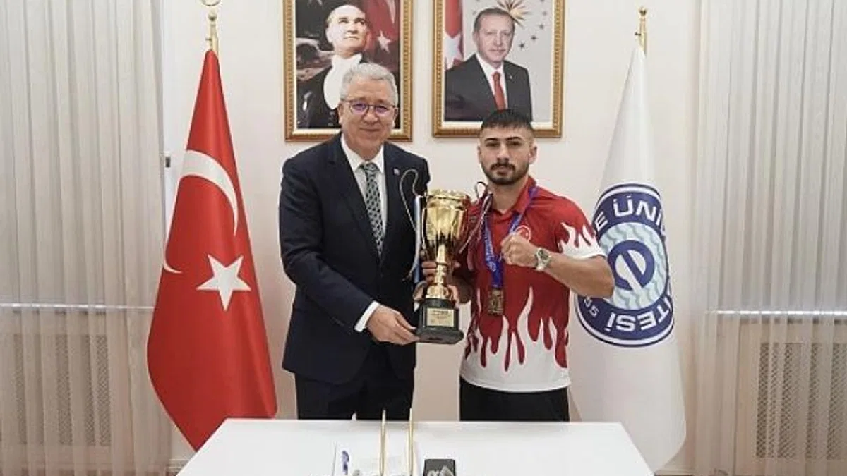Egeli milli sporcu Ali Ataberk Gürbüzcan, Avrupa Şampiyonu oldu