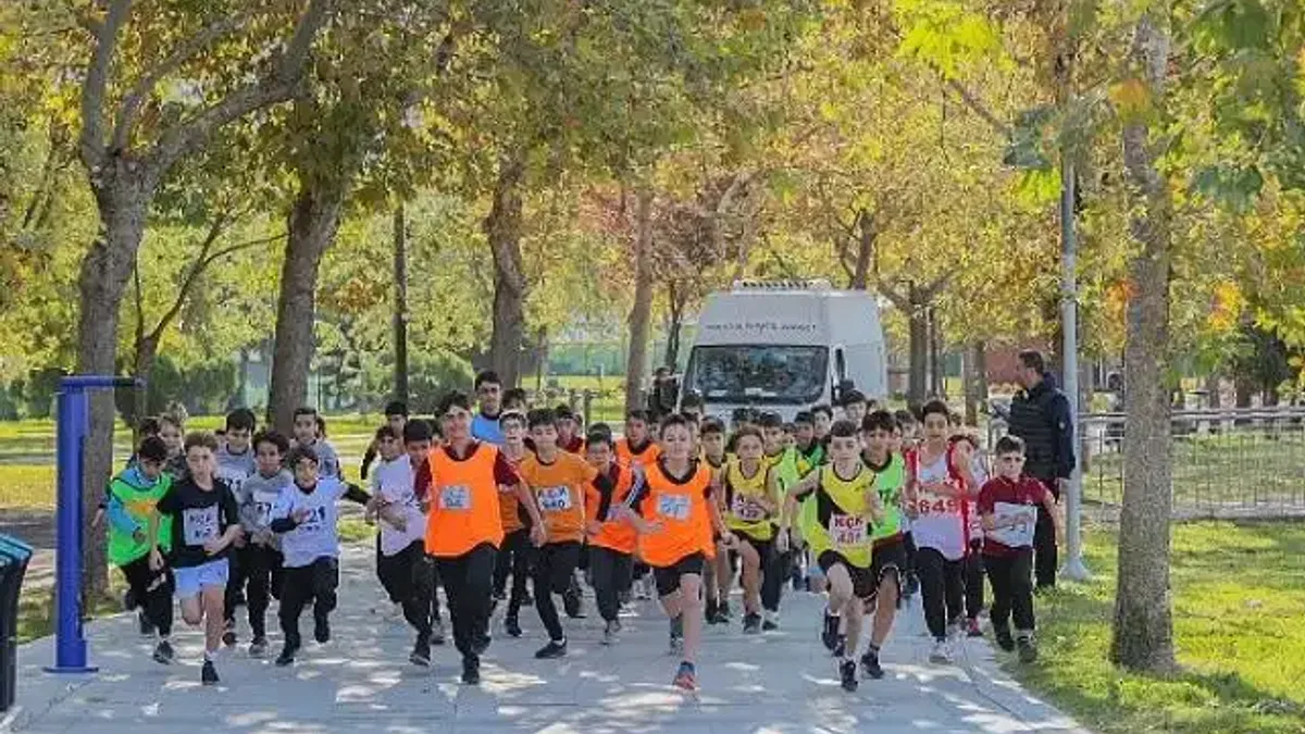 Küçükçekmece'de 29 Ekim Cumhuriyet Koşusu Yapıldı