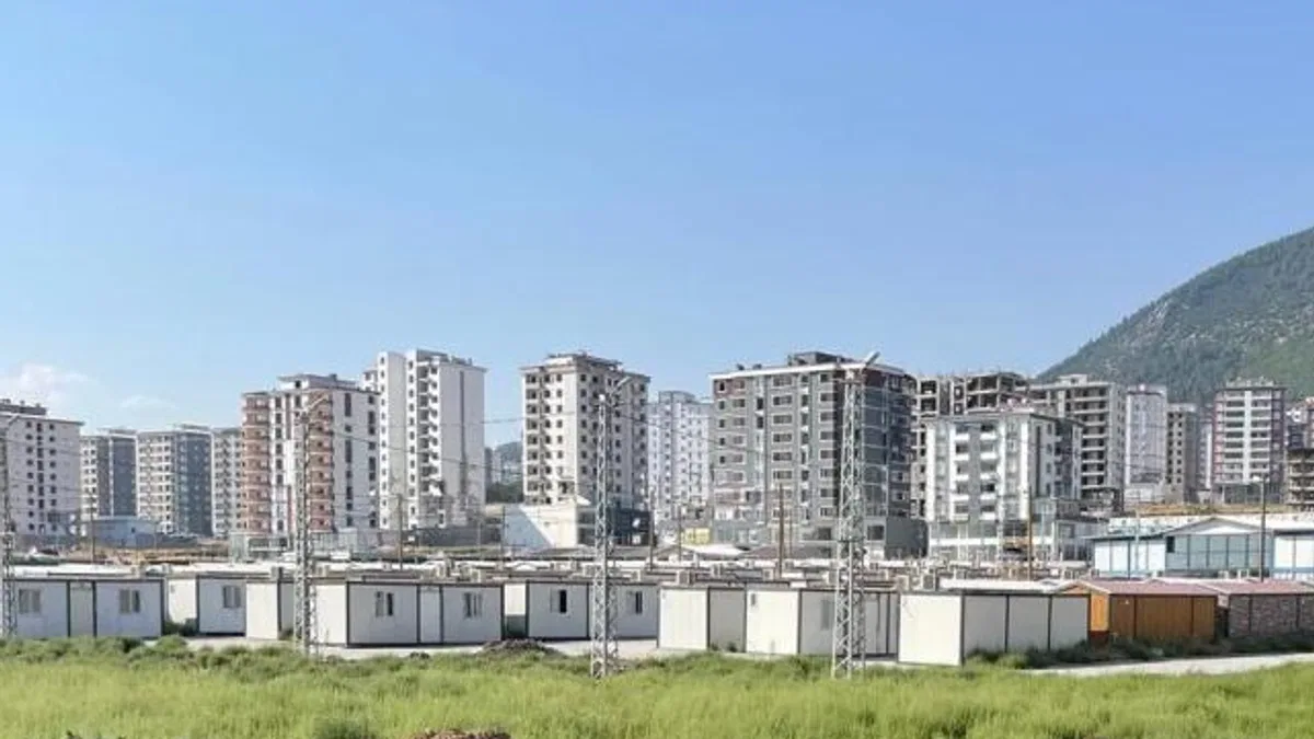 Aksigorta'dan deprem bölgesindeki yardımlara devam