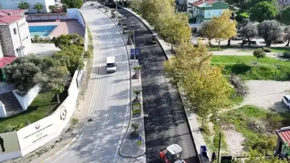 İzmir'de Urla’ya iki caddeye yeni çehre