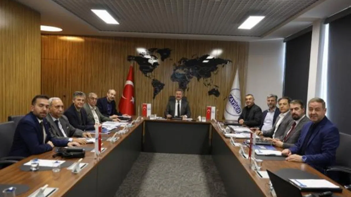 Serbest Bölge’de yeni yönetimin ilk toplantısını gerçekleştirildi