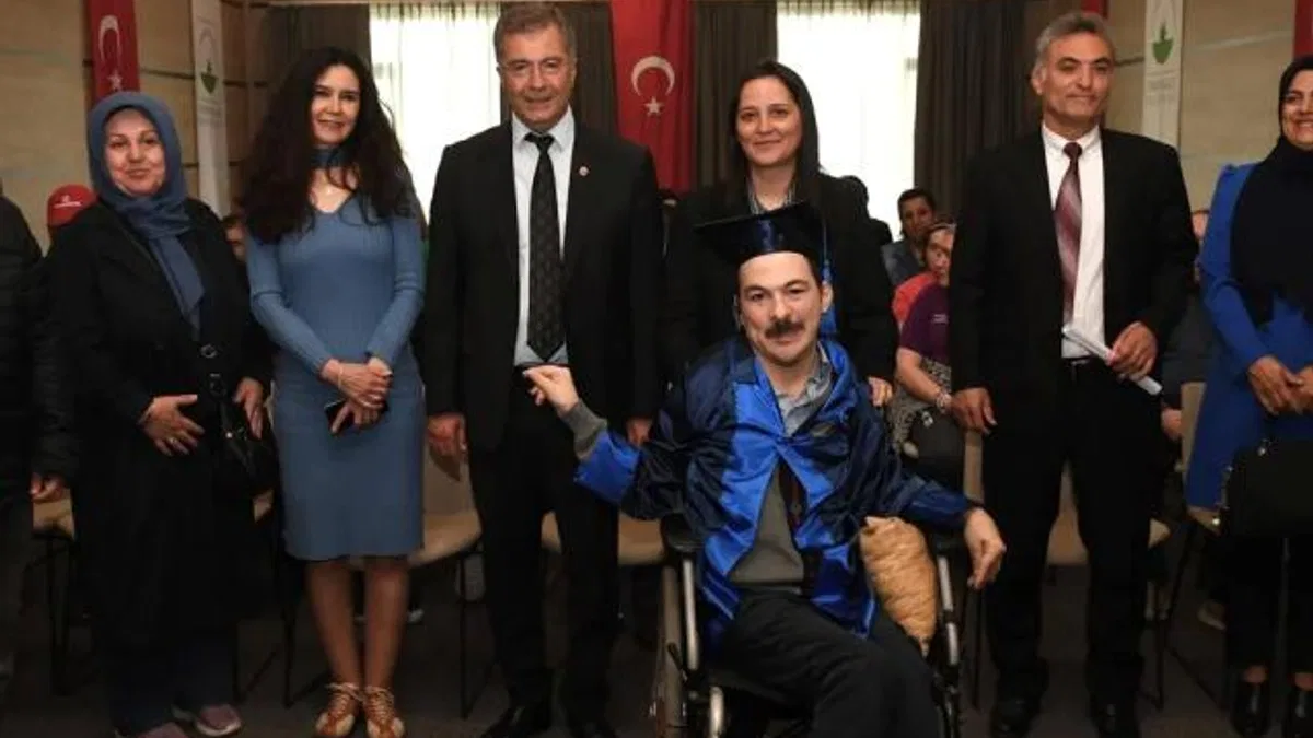 Okuma aşkı engel tanımadı