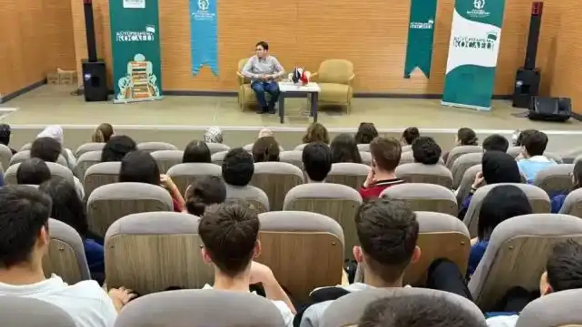 Darıca Kütüphanesi’nde Kitap Fuarı heyecanı