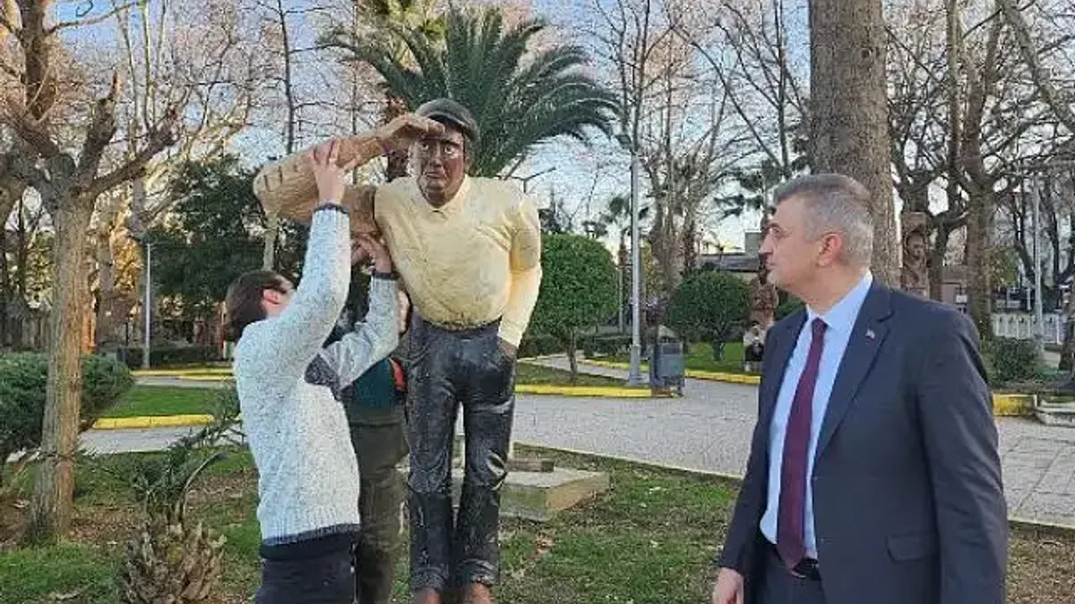 Değirmendere'deki Ahşap Heykeller Onarılıyor