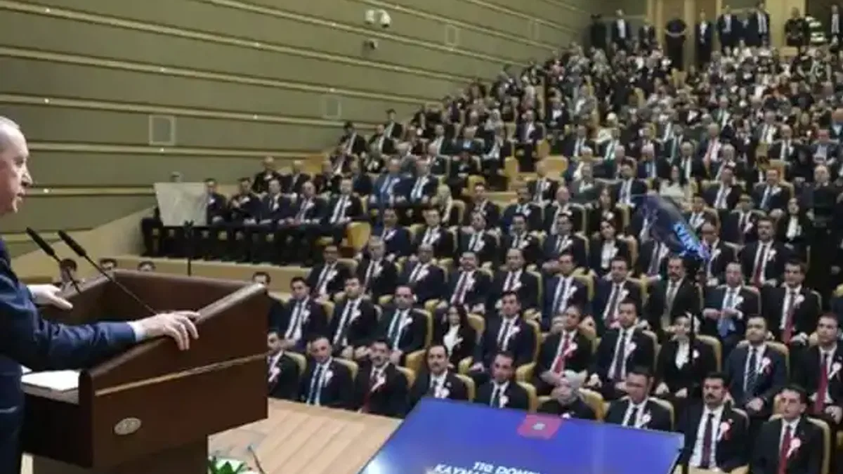 110 kaymakam adayına seslendi: Kibir zehrinden uzak durun!