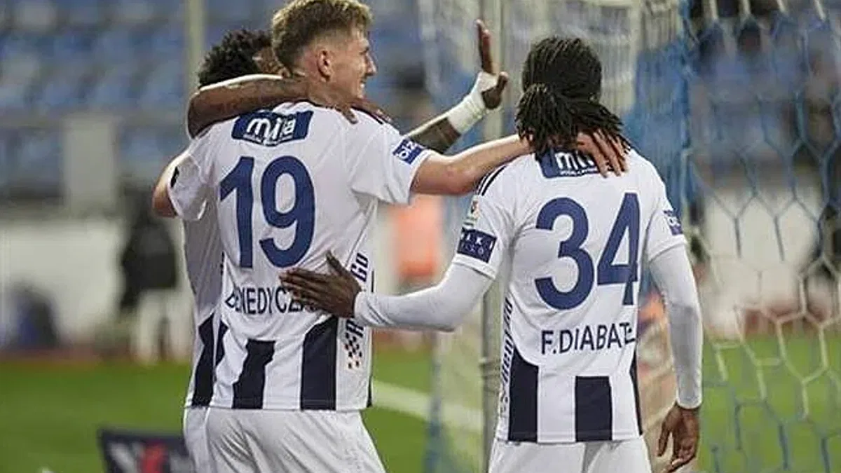 Kasımpaşa 1-0 Galatasaray (Maç Sonucu) Kasımpaşa ligde kaldı!