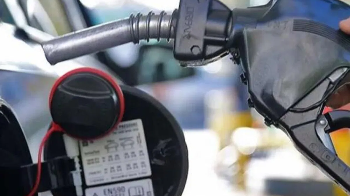 Benzine 1,07 lira zam