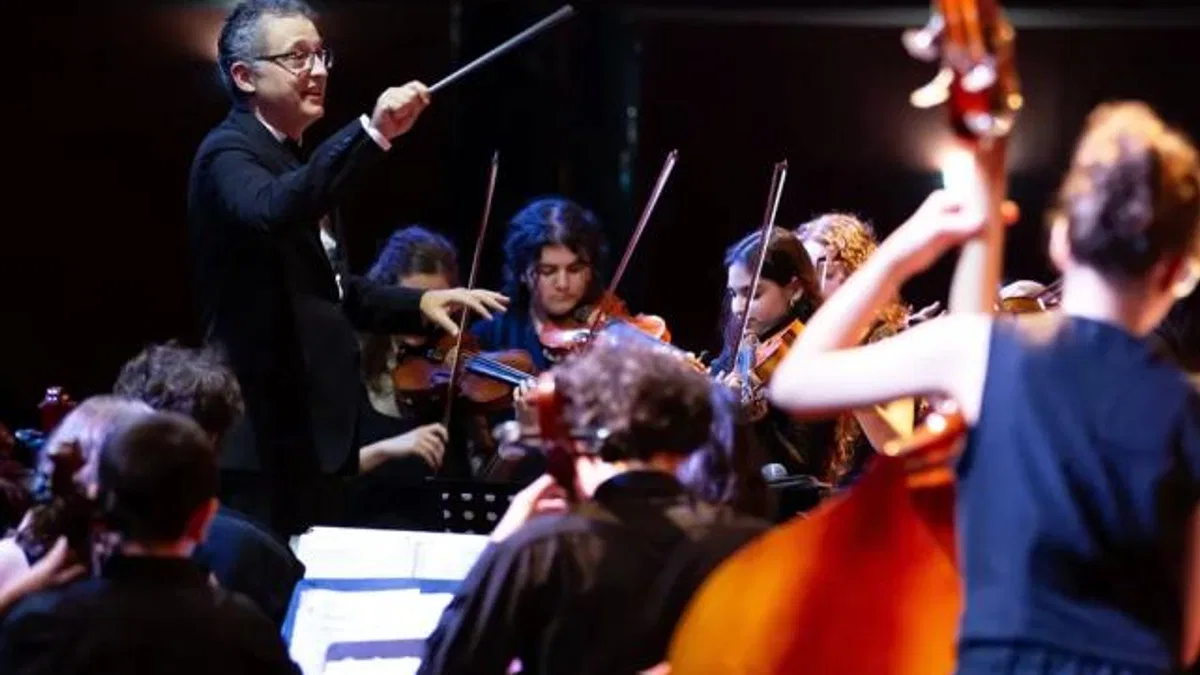 İzmir Narlıdere'de senfonik konser