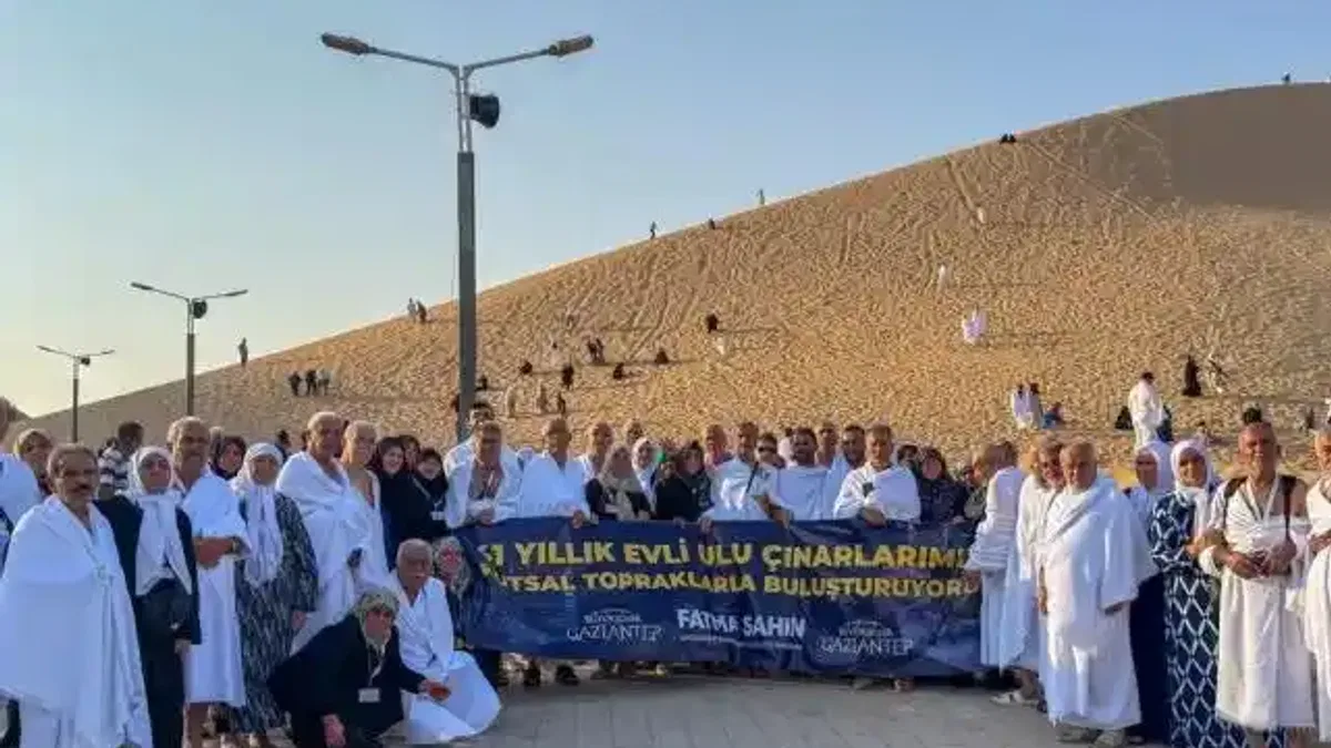 Umre ziyaretinde ikinci kafile Gaziantep'e döndü