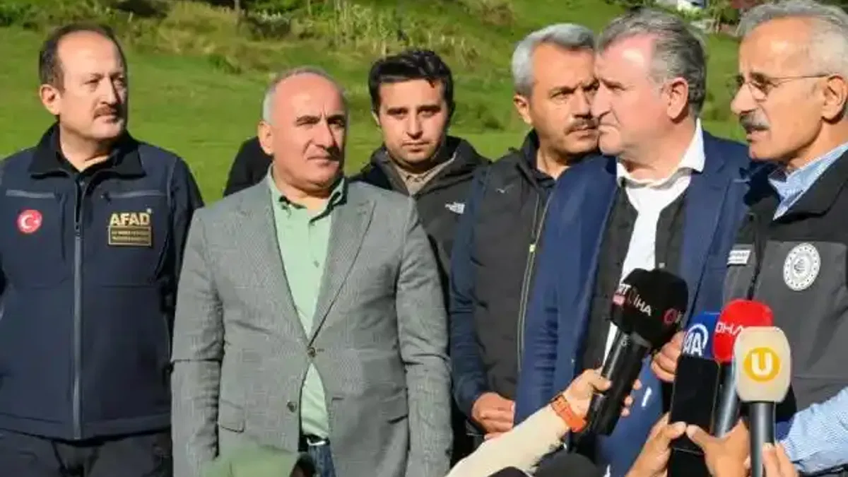 Çamlıhemşin-Ayder yolu ulaşıma açıldı