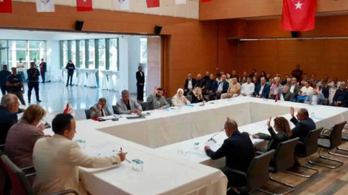 Şile Meclisi'nde borçlar, Şile Bezi Festivali ve kurtuluş günü hatası konuşuldu