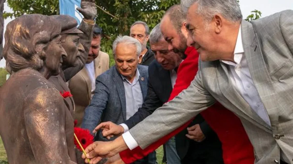 Bülent Ecevit vefatının 19. yılında İzmir Güzelbahçe’de anıldı