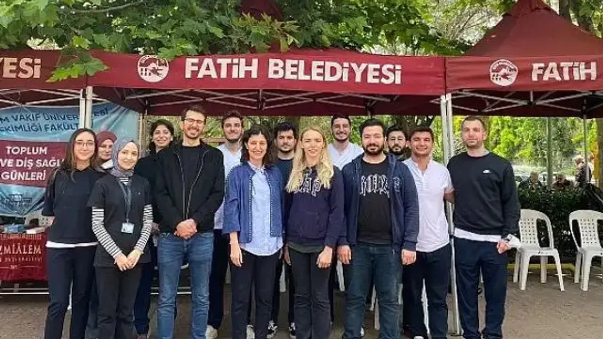 Fındıkzade Çukurbostan Yaşam Merkezi'nde Bezmialem Vakıf Üniversitesi'nin "Toplum Ağız ve Diş Sağlığı Günleri" Başladı!