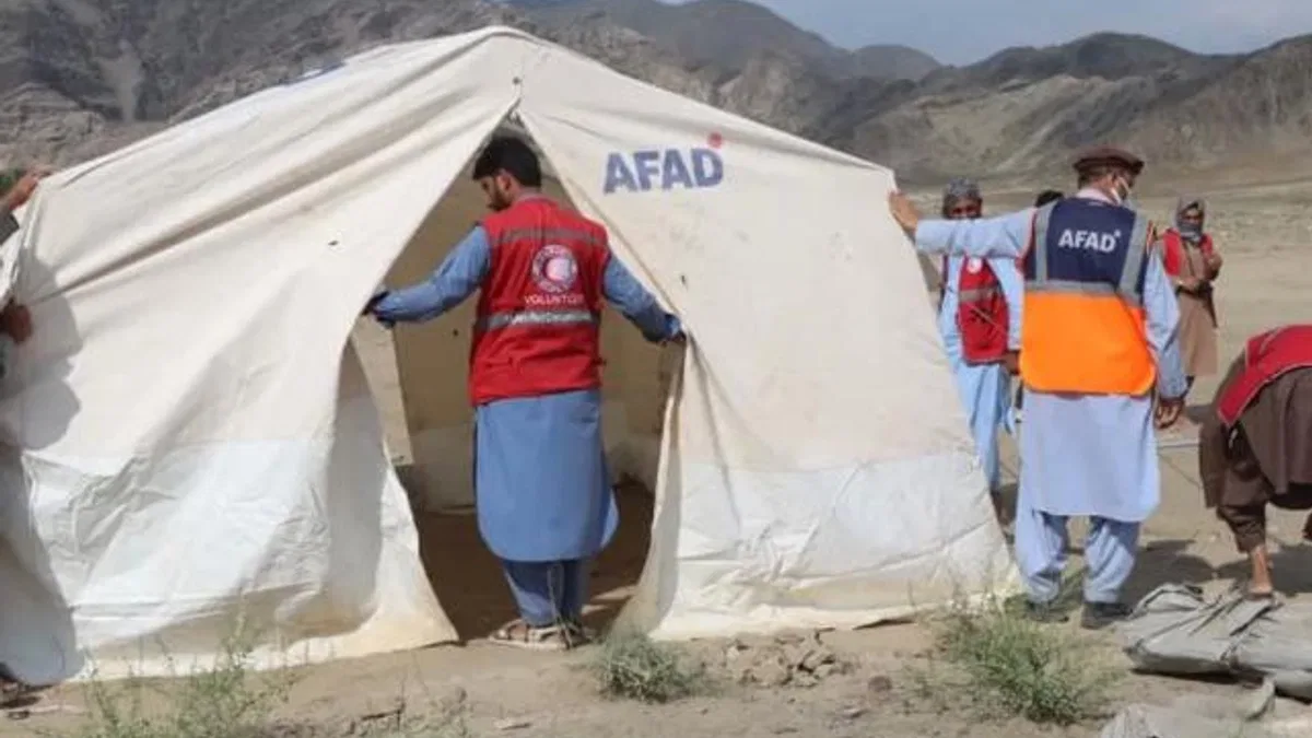 Afganistan Kunar'da çadır kurulumları sürüyor