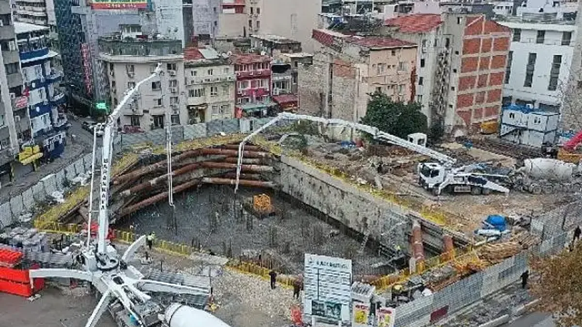 Konak'ın yeni hizmet binasında temel betonu atıldı