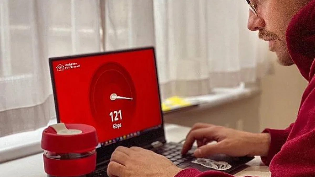 Vodafone'dan fiberde Türkiye rekoru: 100G PON ile saniyede 121 Gigabit