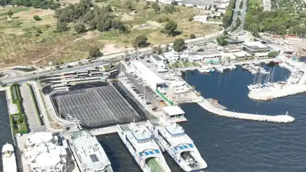 İzmir'de 4 Eylül'e dikkat! Feribot seferlerine üç saatlik ara
