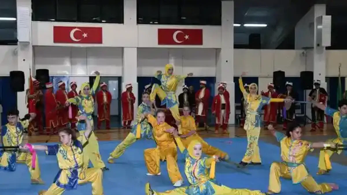 Trabzon'da şampiyonların gösterisi nefes kesti