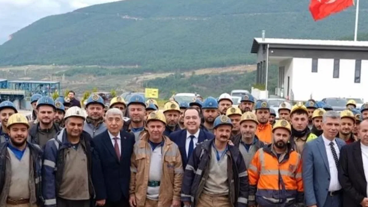 Madenciler Günü’nde Soma’da anlamlı ziyaret