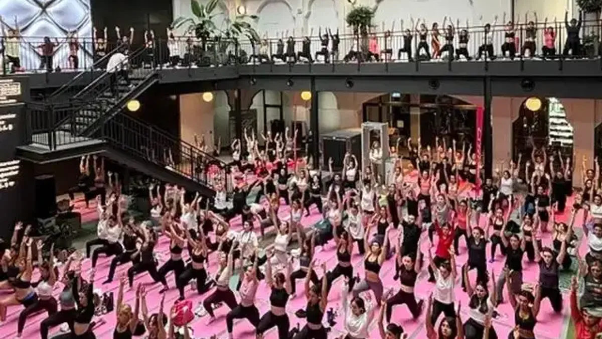 İstanbul'da 'Rıhtımda Yoga' kış sezonunda da devam edecek