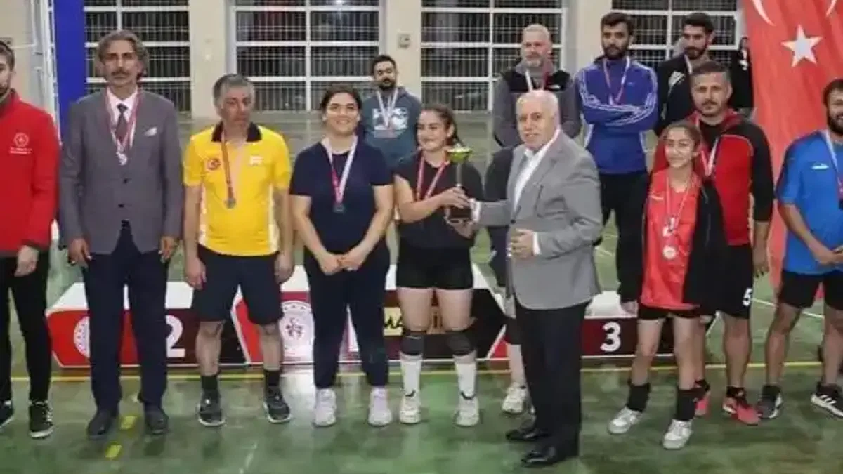 Mardin Yeşilli'de Cumhuriyet Kupası heyecanı