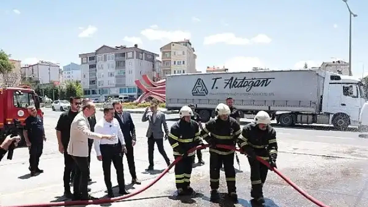 Nevşehir Belediyesi, Türkiye'nin İlk Elektrikli Araç Yangınına Özel Söndürme Sistemi Geliştirdi