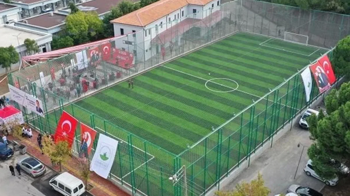 Bursa Osmangazi'de bir spor tesisi de Emek'e